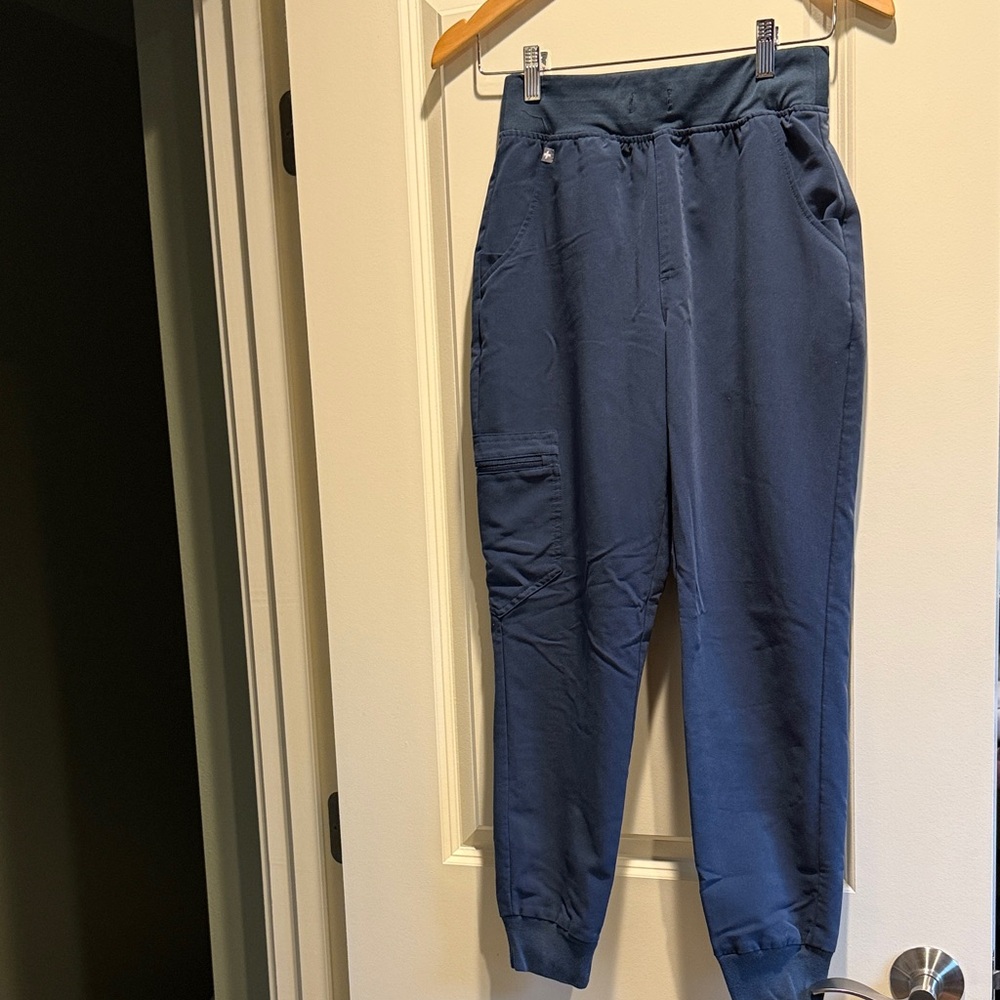 Figs Women's Blue Jogger Pants